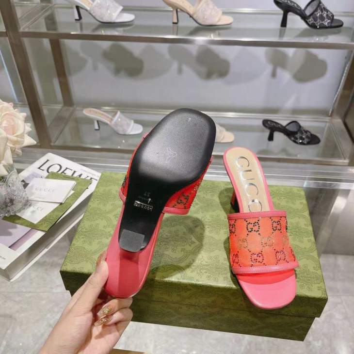 Picture of Gucci Slippers _SKUGuccisz35-4272100.5cmmnf0313